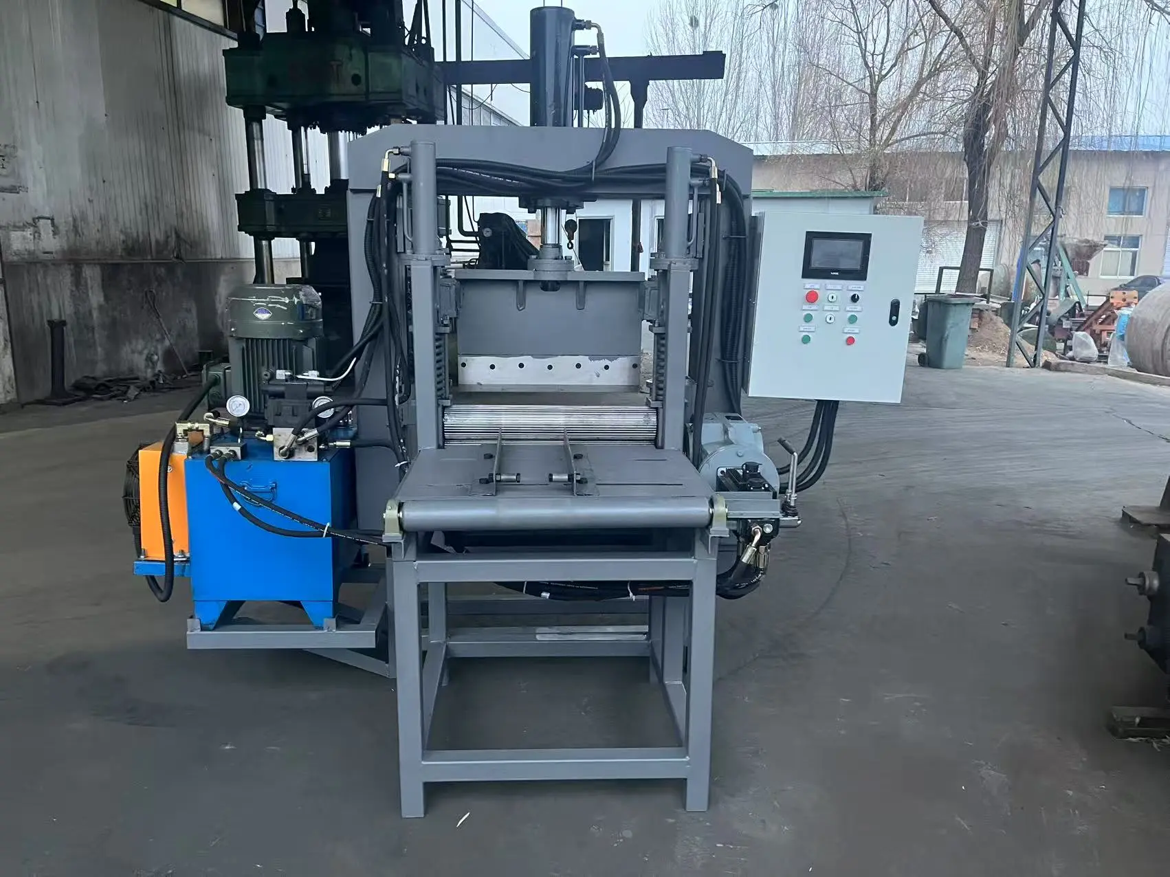 CNC Hydraulic Cutting Machine